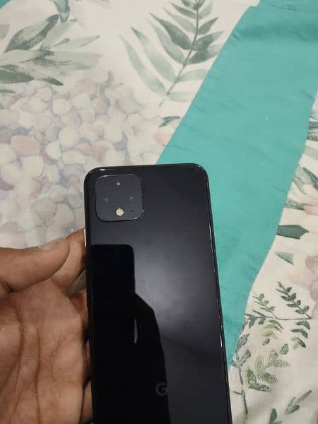 Google Pixel 4 3