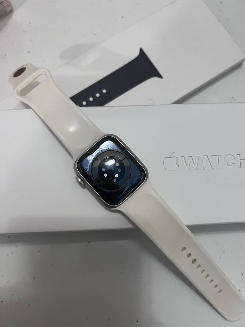 Apple Watch Series 8 1