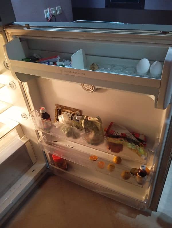 Lg Defrost Refrigerator Big Size 2