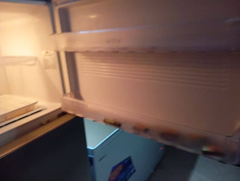 Lg Defrost Refrigerator Big Size 4