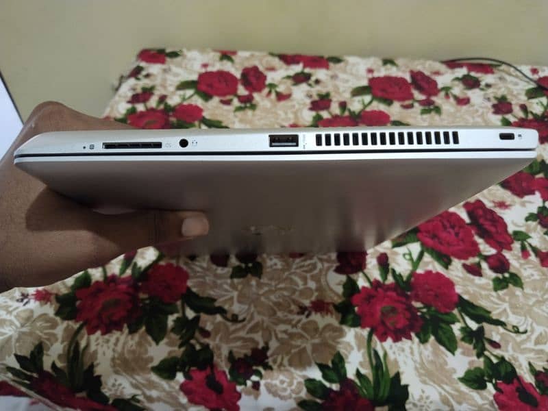 HP ProBook 430g 10/9 condition only serious buyer contact 03180414592 5