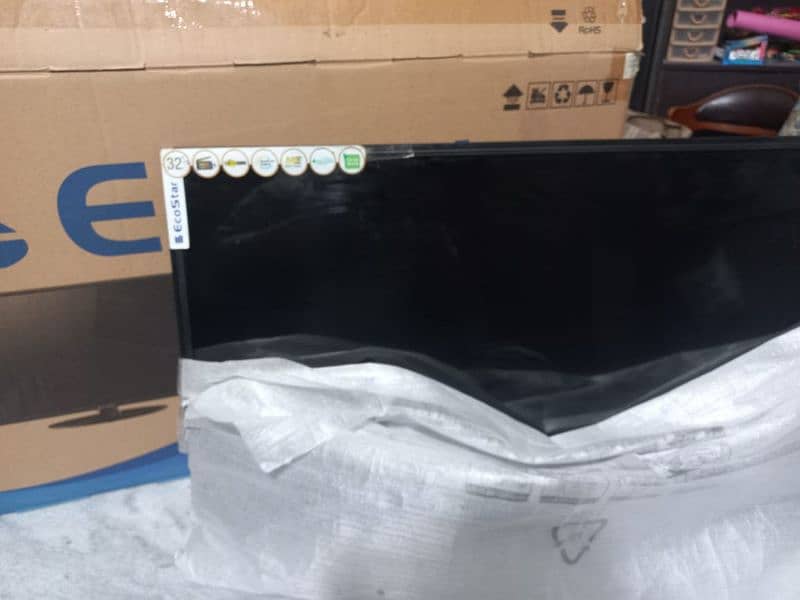 ecostar led tv simple 32 inch all okay complete box 0