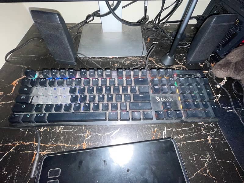 Bloody B500N RGB Keyboard 11