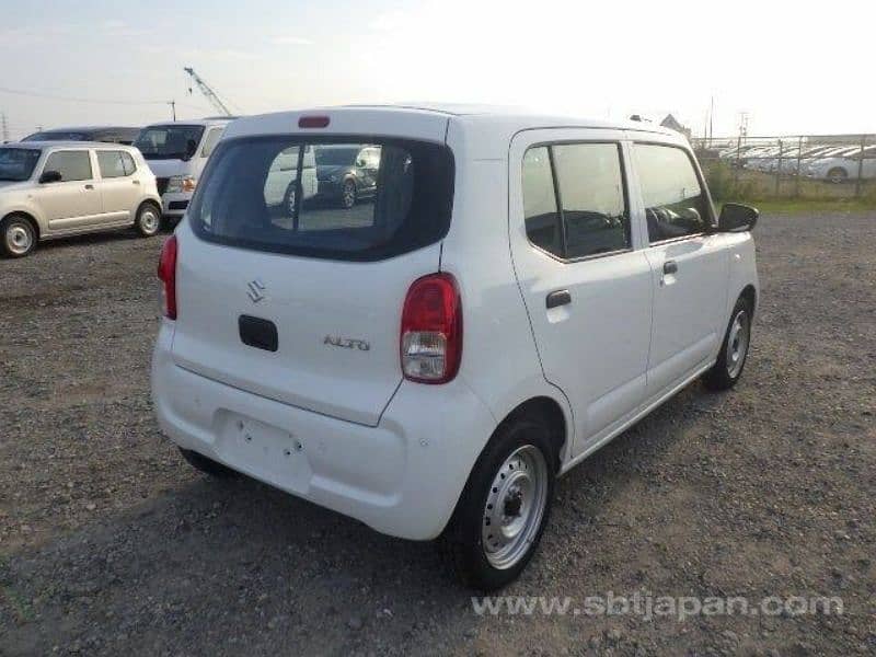 Suzuki Alto 2023 4