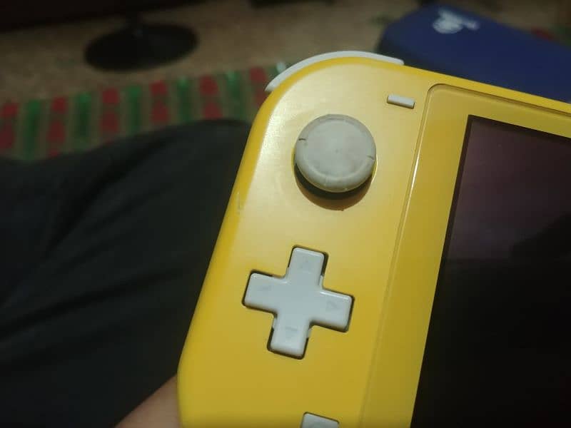 Nintendo Switch Lite 6