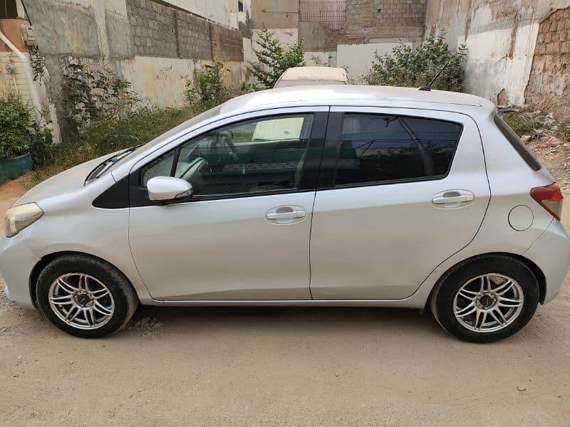 Toyota Vitz 2012 3