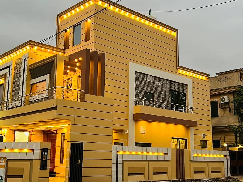 10 MARLA Brand New luxury ULTRA MODERN stylish style Corner house available for sale in wapda town phase 1 lahore . by Fast property services lahore . 1