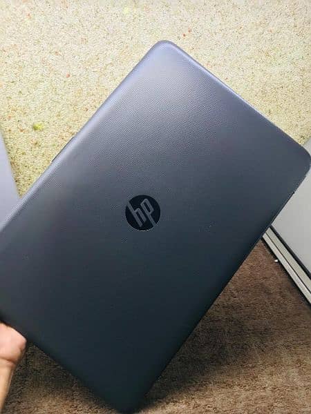 HP Notebook Slim Sleek 250/G5 i5/6th Gen 2