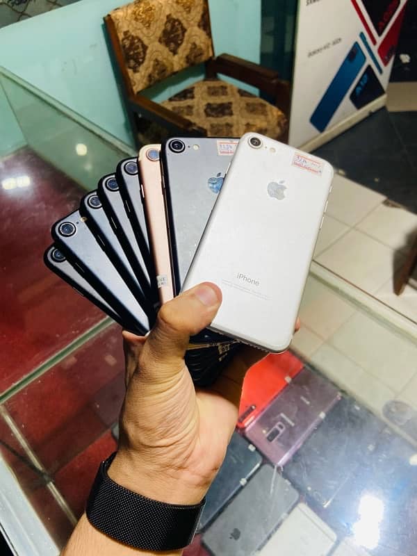 iphone 4 5 5s 5se 6 6s 7 7plus 8 8plus WHOLESALE RATES 3