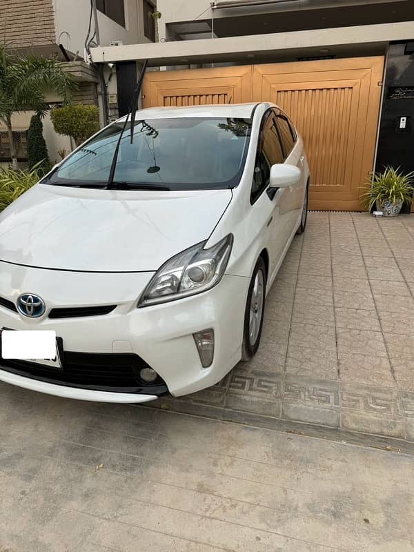 Toyota Prius 2014 6