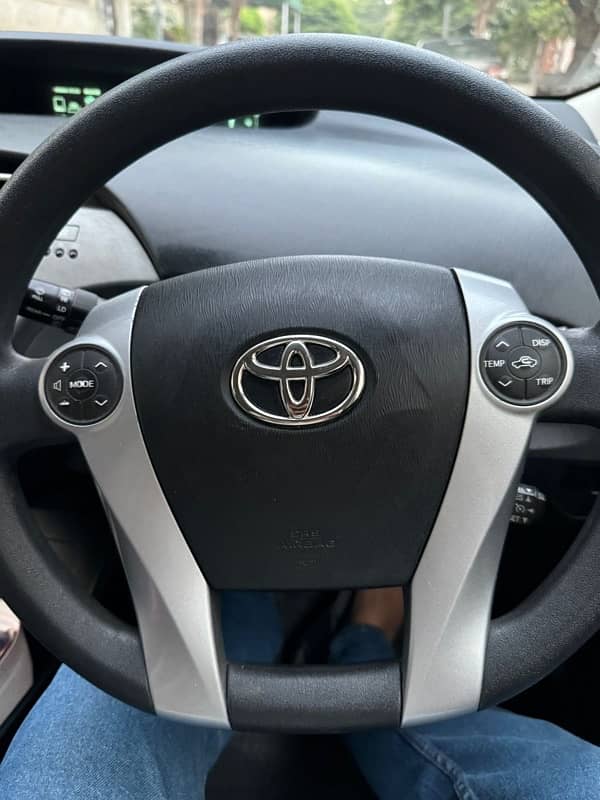 Toyota Prius 2014 10