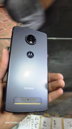 Moto Z4 best phone 0