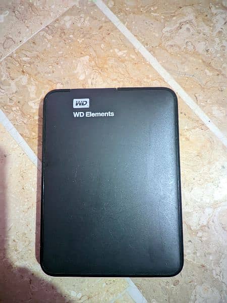 500 Gb WD ELEMENTS External Hard Disk 1