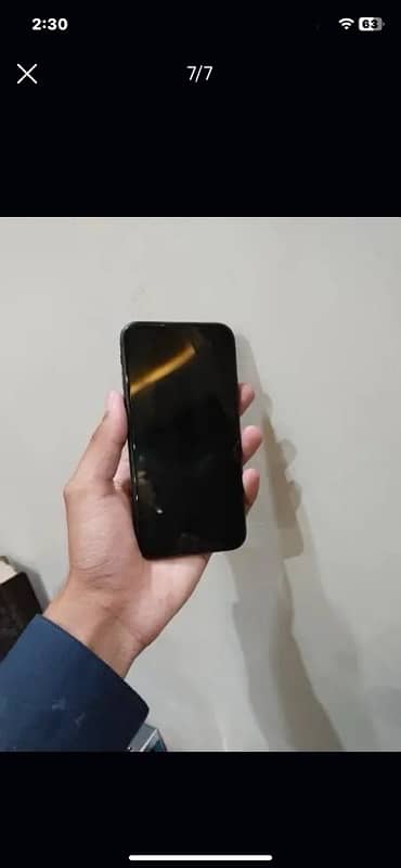 iPhone 11 64gb jv batter 83 condition 10/10 2