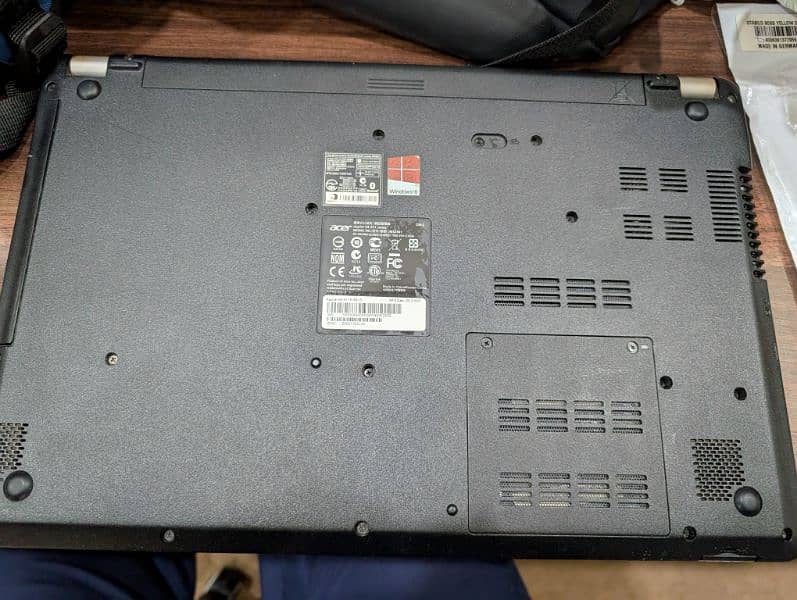 Acer Aspire V5 for sale in good price 3