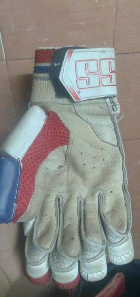 right hand batting gloves 2