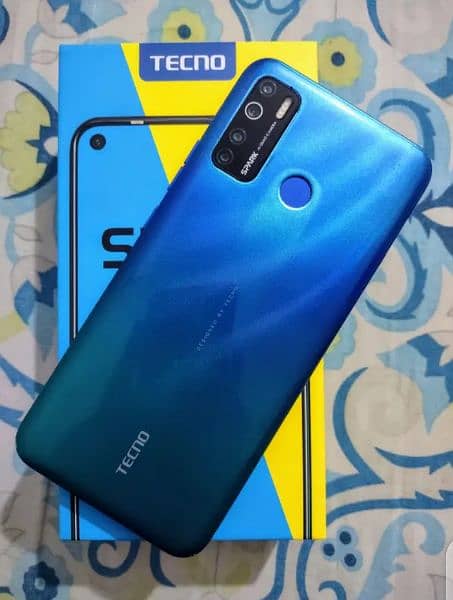 urgent sell tecno spark 5pro 4/128 with box 1