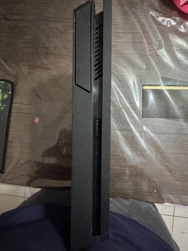 Ps4 (slim) 7