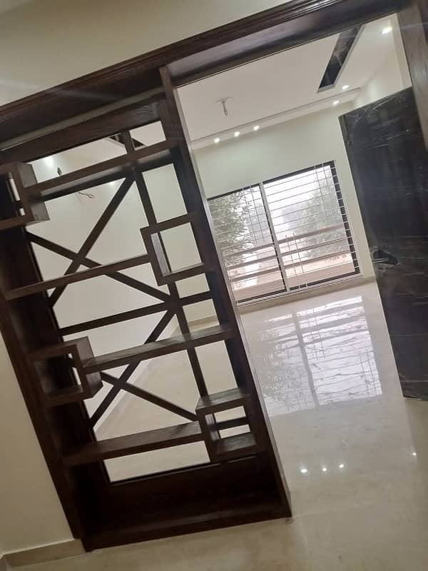 10 MARLA HOUSE FOR RENT IN BAHRIA TOWN LAHORE 19