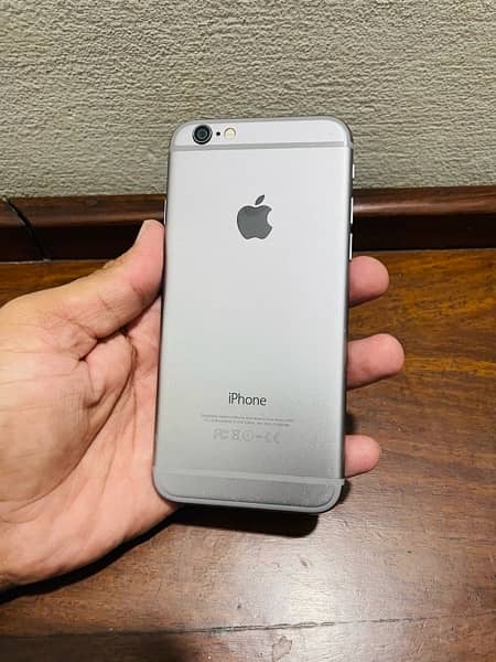 iPhone 6 32gb pta approved 3