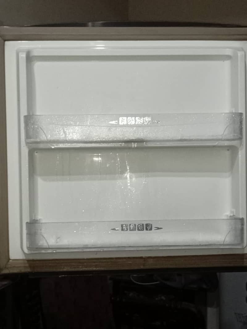 Dawlence Ozone Refrigrator Very good Condition Urgent Sell 5