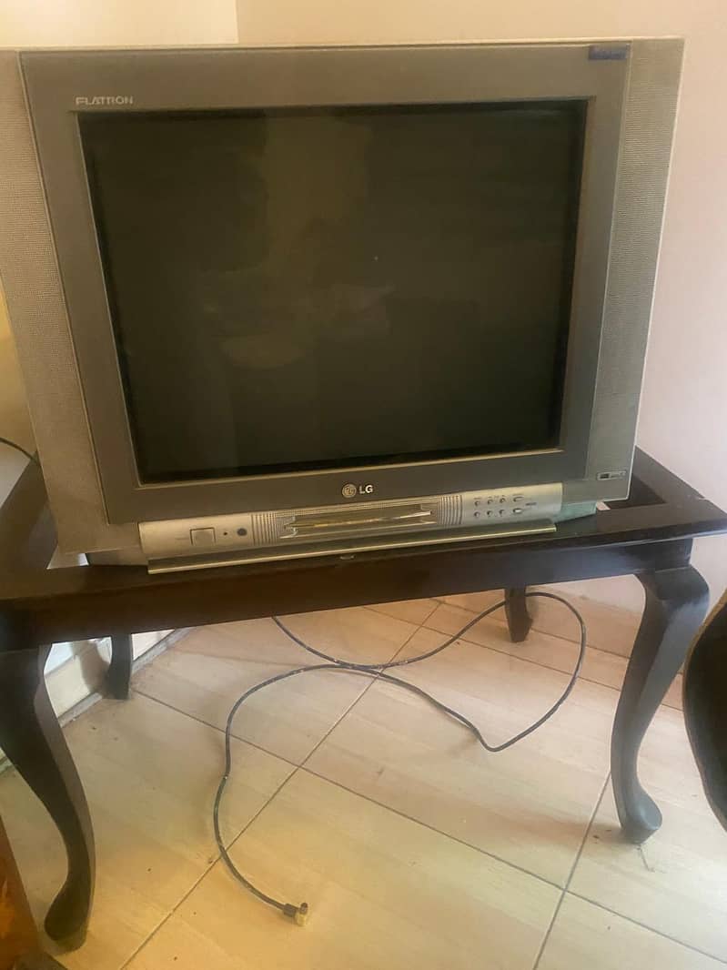 LG TV 21-inch 1