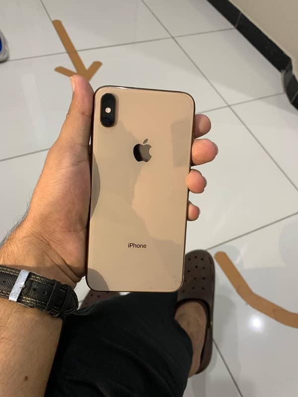 iphone xs max 1