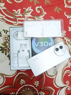 V30e vivo (Just Box open) (8+8/256),,,03221781446