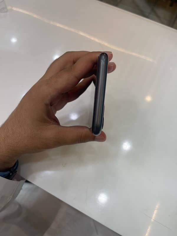 iPhone 11 / 128Gb / Pta 2