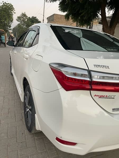 Toyota Corolla Altis 2019 4