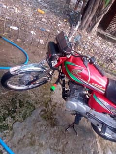 Honda 125 bike condition  10 by 10 Al ok bike