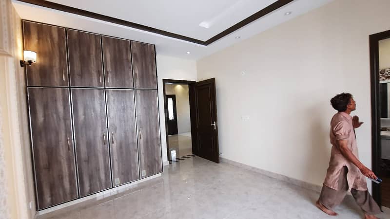 BRAND NEW 8 MARLA HOUSE FOR RENT IN BAHRIA TOWN LAHORE 7