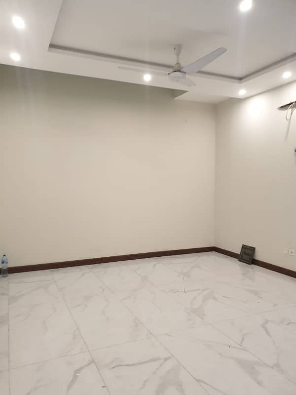 10 MARLA HOUSE FOR RENT IN BAHRIA TOWN LAHORE 5