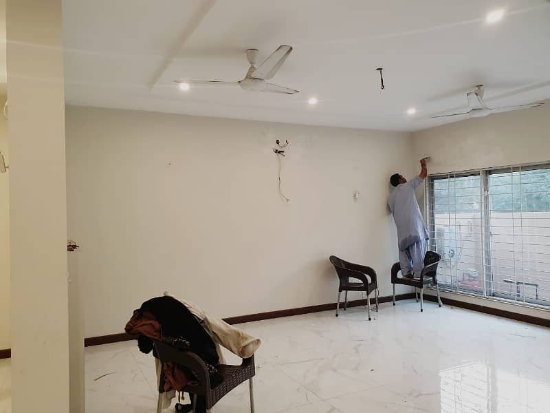 10 MARLA HOUSE FOR RENT IN BAHRIA TOWN LAHORE 17