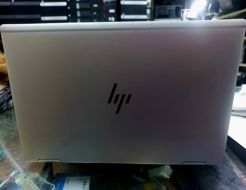 Hp EliteBook 1040 G3 i5 8th generation 16gb 256ssd Touch screen H360 2