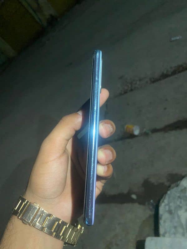 vivo s1 sal phone 3