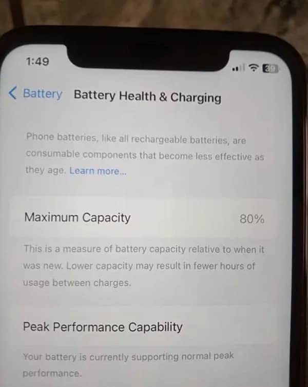 iPhone XR 64gb non PTA factroy unlocked waterpack need cash 4