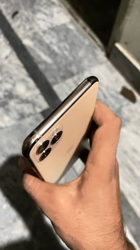 iphone 11 pro max golden 10/9 64gb jv penal battery chane face ok 2