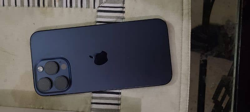 IPHONE 15 PRO MAX 256 gb NON PTA 9