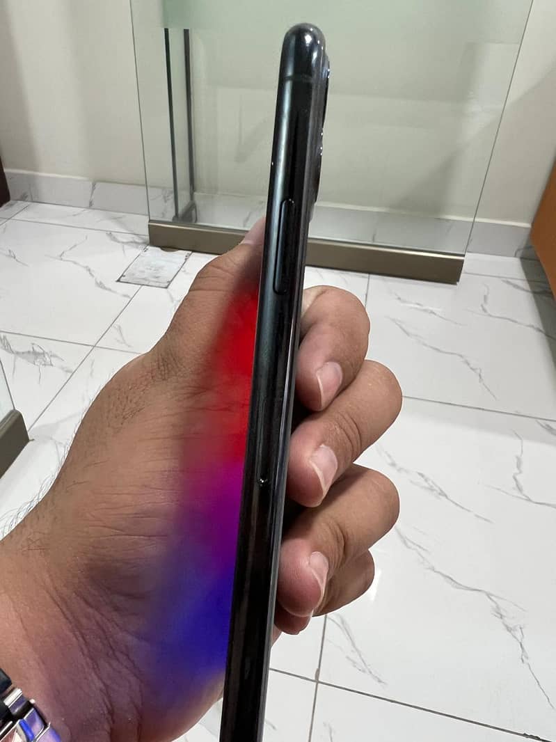 IPHONE 11 PRO MAX 64 GB 6