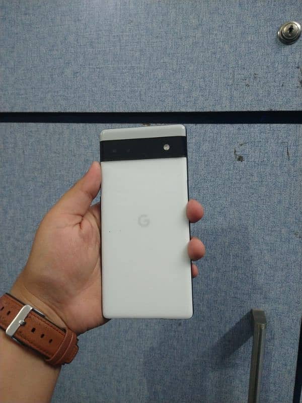 google pixel 6A 8