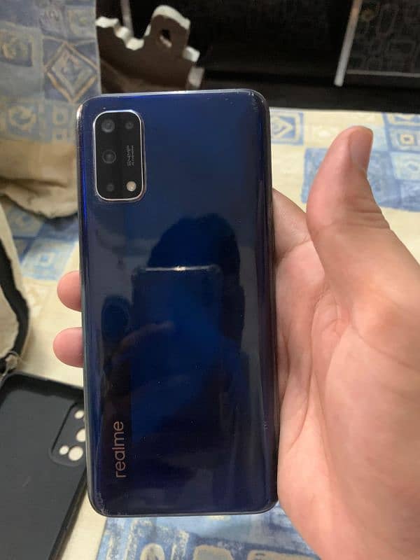 Aoa I am selling realme 7 pro 8/128 3