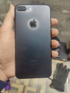 iphone 7 plus black (urgent sale)