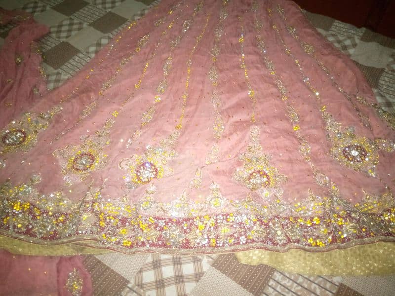 used lehenga 1