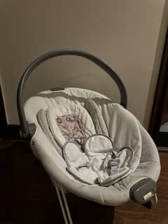 baby swing and bouncer 0