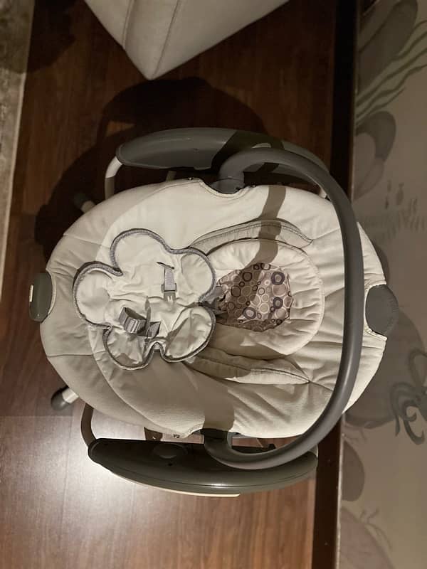 baby swing and bouncer 4