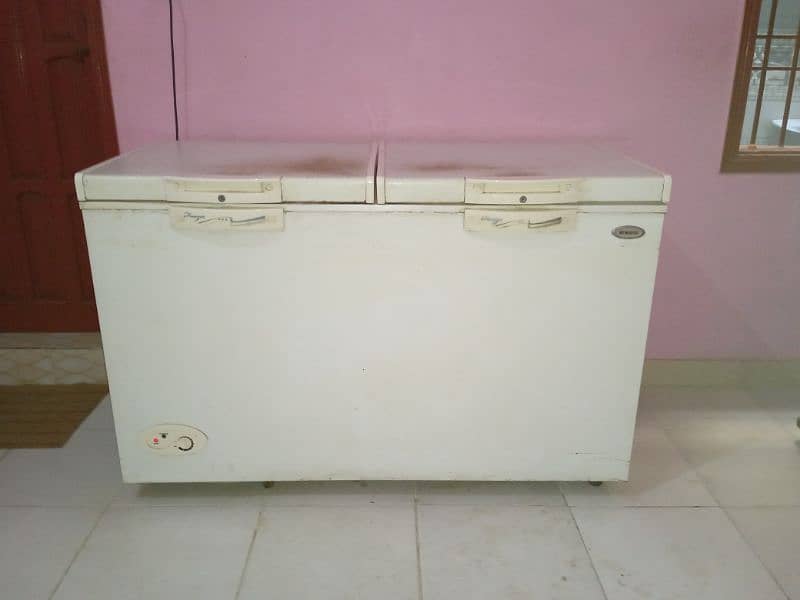 Deep freezer for sale 1