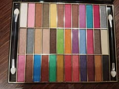 Eyeshadow palette