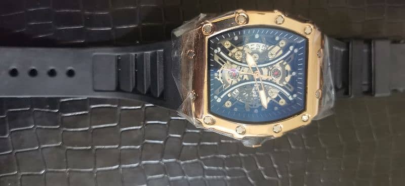 Rolex and Hublot men's watches 5