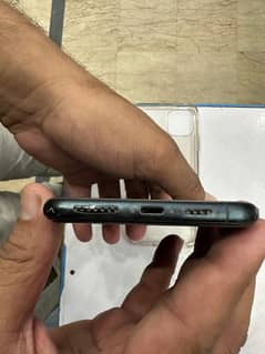 Iphone 11 pro max 10/9 condition